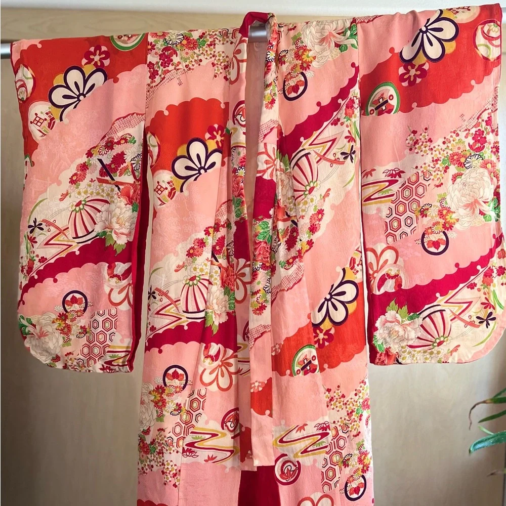 Antique Silk Kimono - Picture 2 of 10